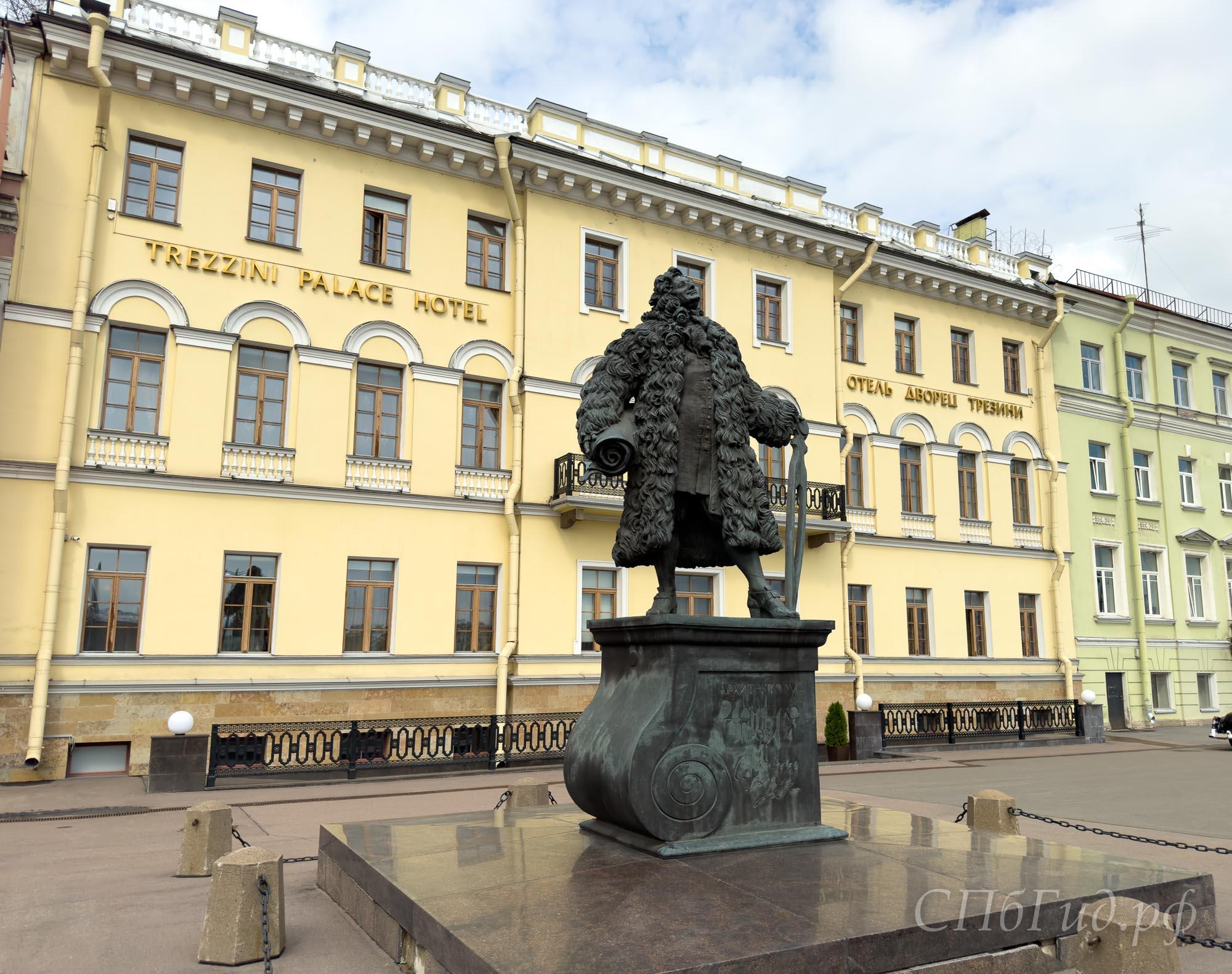 Памятник Доменико Трезини в Санкт-Петербурге Памятник Доменико Трезини в Санкт-Петербурге