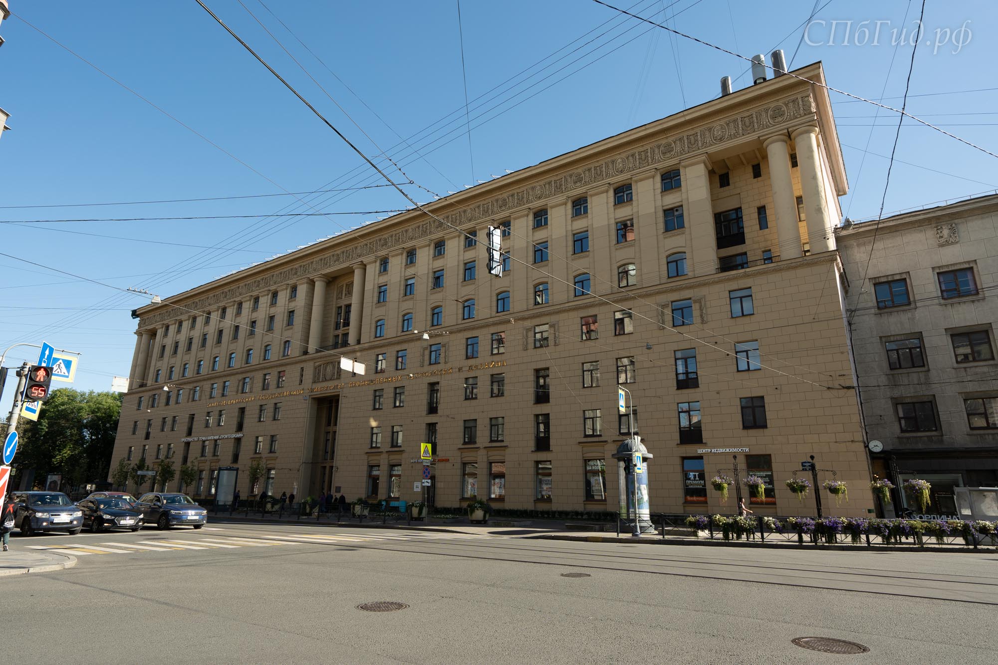 Дом лёгкой промышленности, здание Университета промышленных технологий и дизайна (ПромТехДизайн) Дом лёгкой промышленности, здание Университета промышленных технологий и дизайна (ПромТехДизайн)