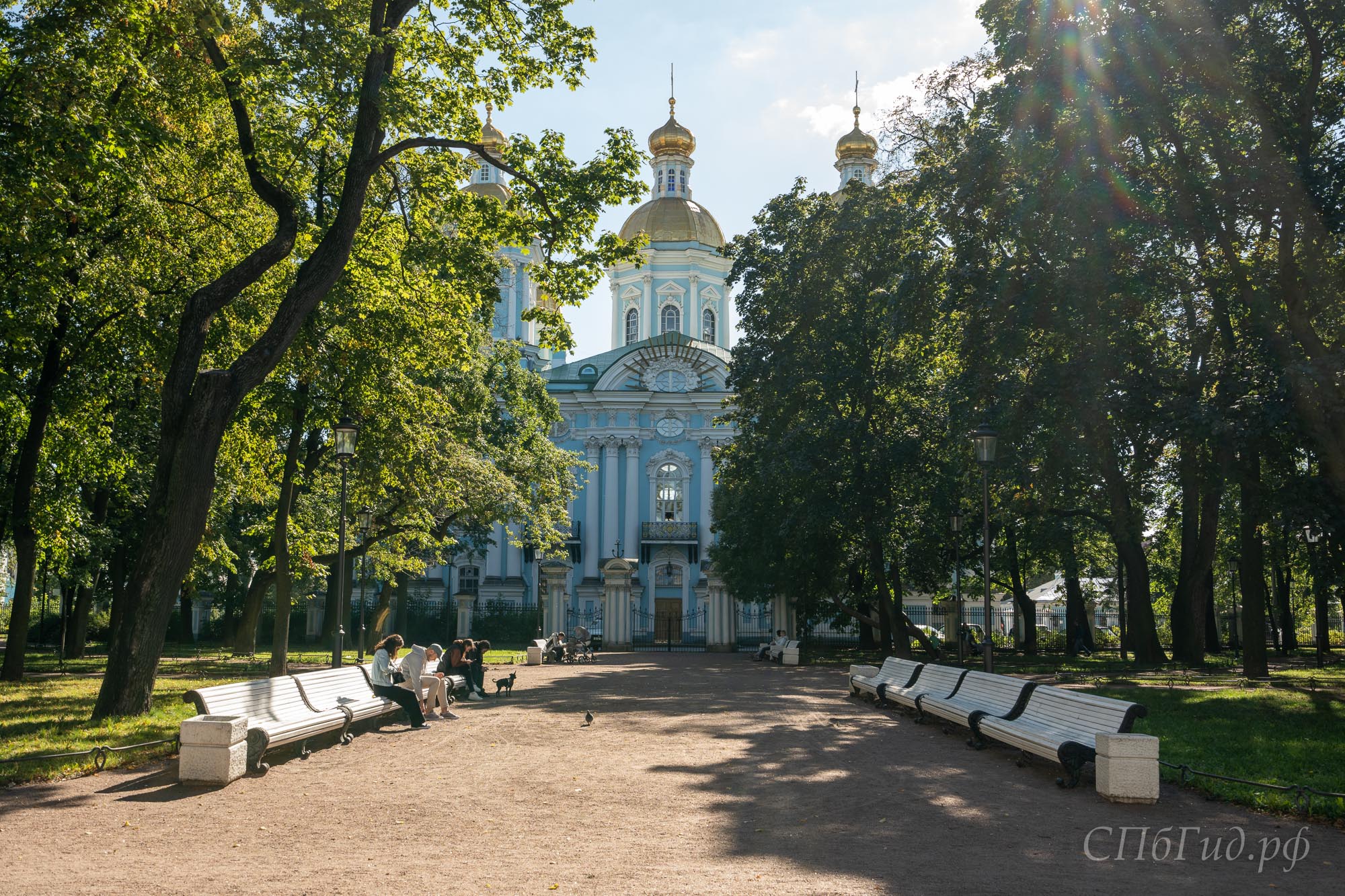 Никольский сад в Санкт-Петербурге