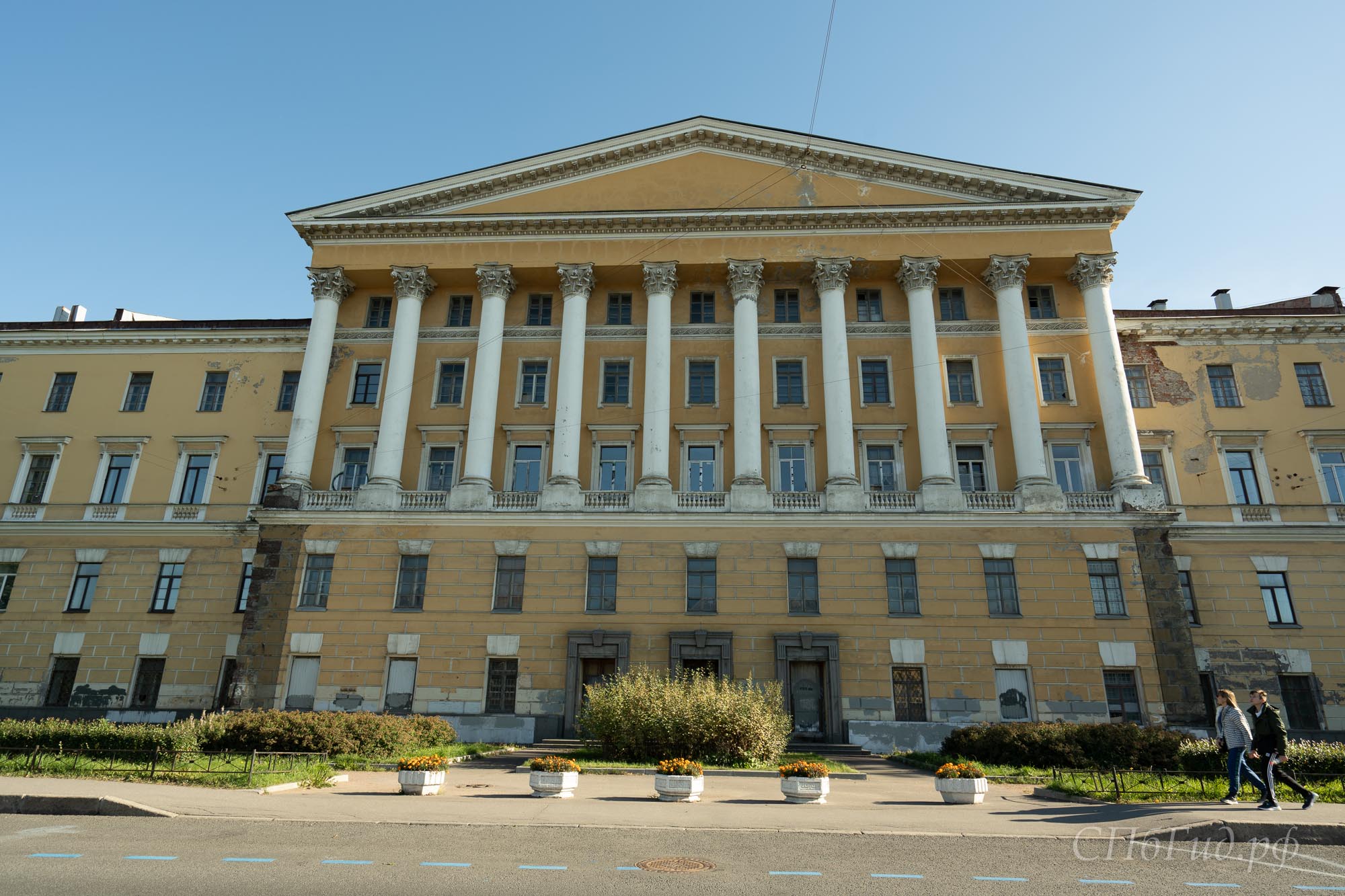 Обуховская больница в Санкт-Петербурге Обуховская больница в Санкт-Петербурге