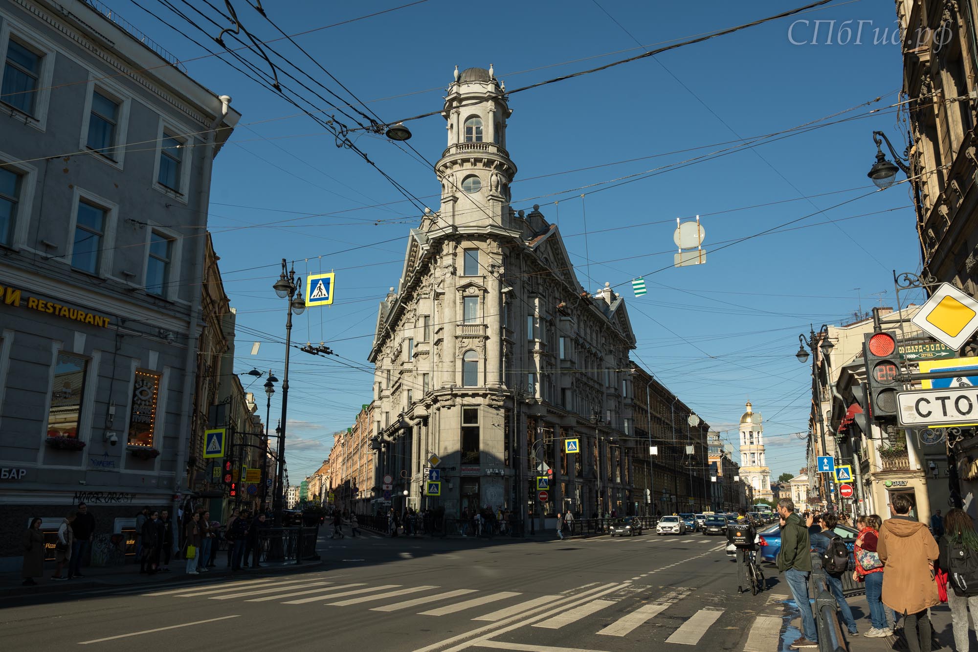 Пять углов в Санкт-Петербурге Пять углов в Санкт-Петербурге