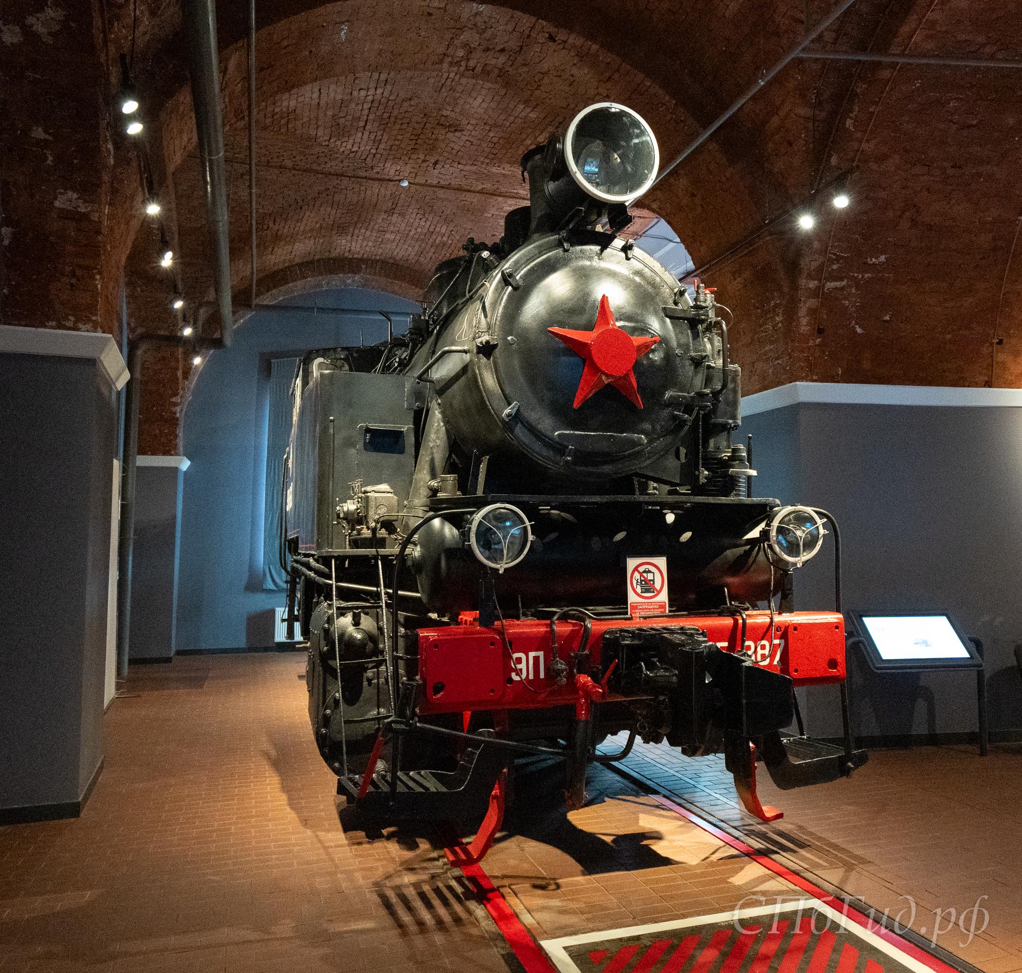 Танк-паровоз 9П-15387, Железнодорожный музей в Санкт-Петербурге Танк-паровоз 9П-15387, Железнодорожный музей в Санкт-Петербурге