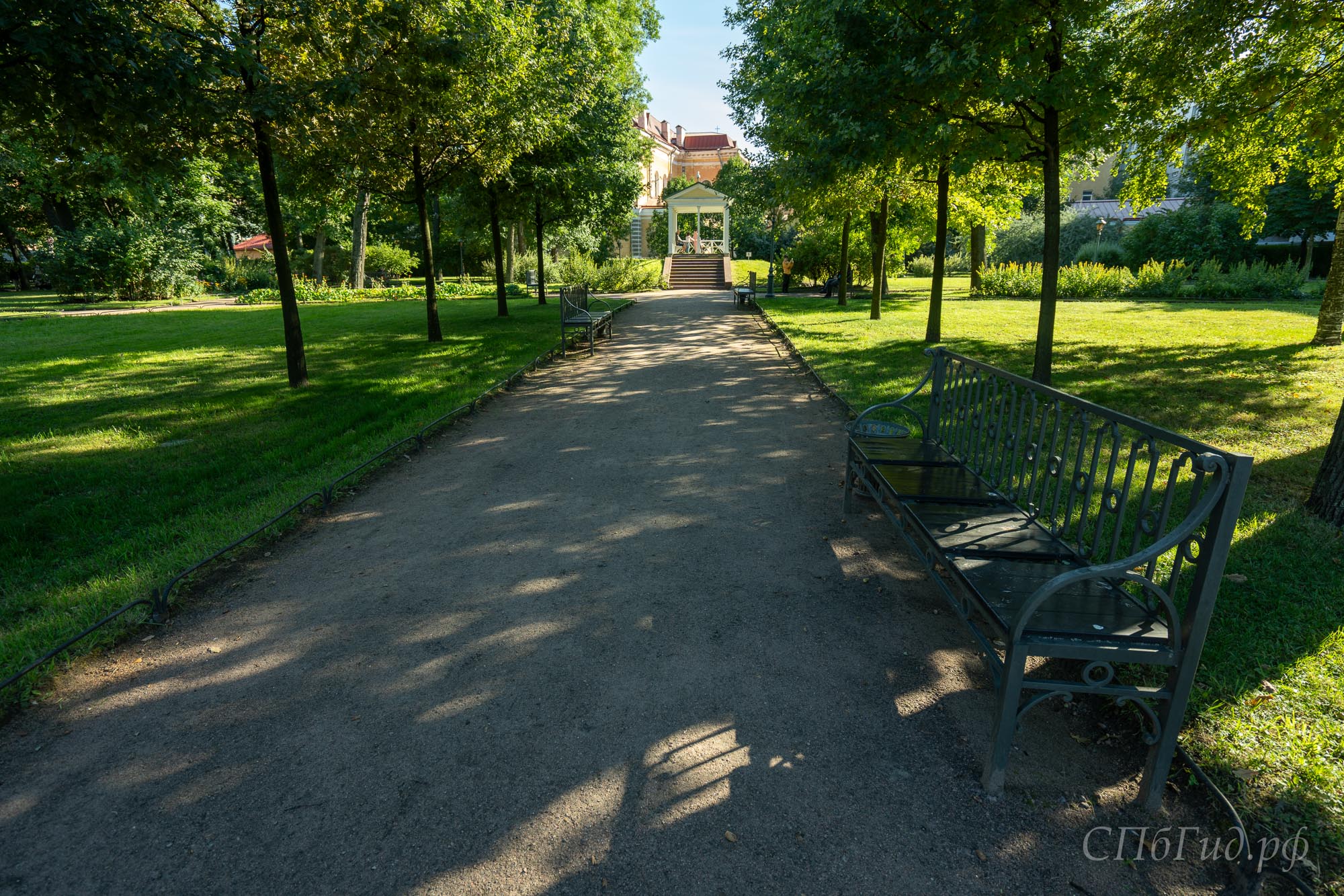 Усадебный сад Державина в Санкт-Петербурге Усадебный сад Державина в Санкт-Петербурге