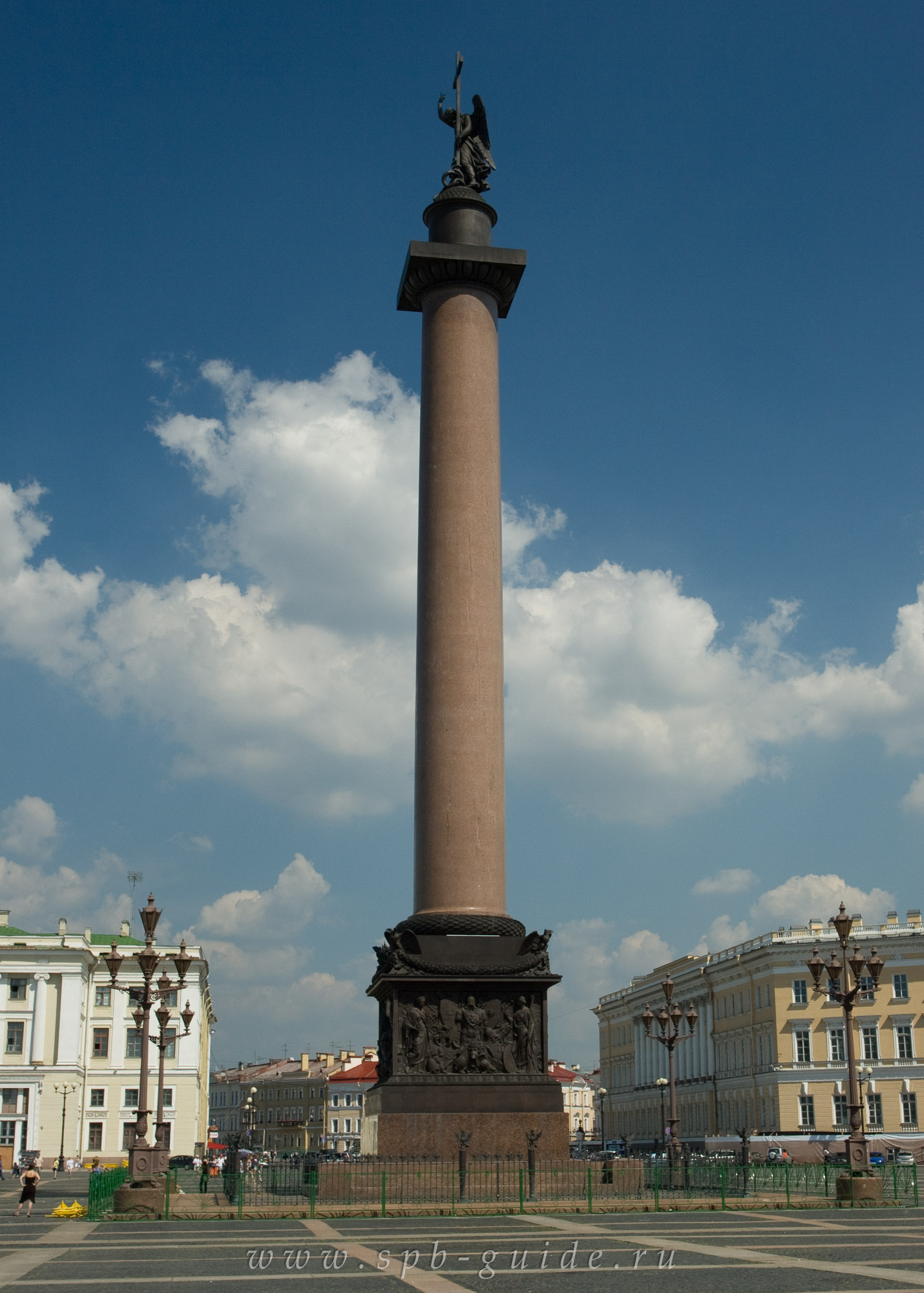 Фото александрийской колонны в санкт петербурге