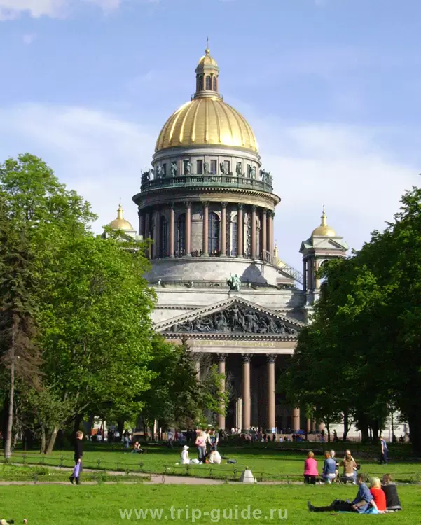 Вид на Исаакиевский собор с Сенатской площади Вид на Исаакиевский собор с Сенатской площади