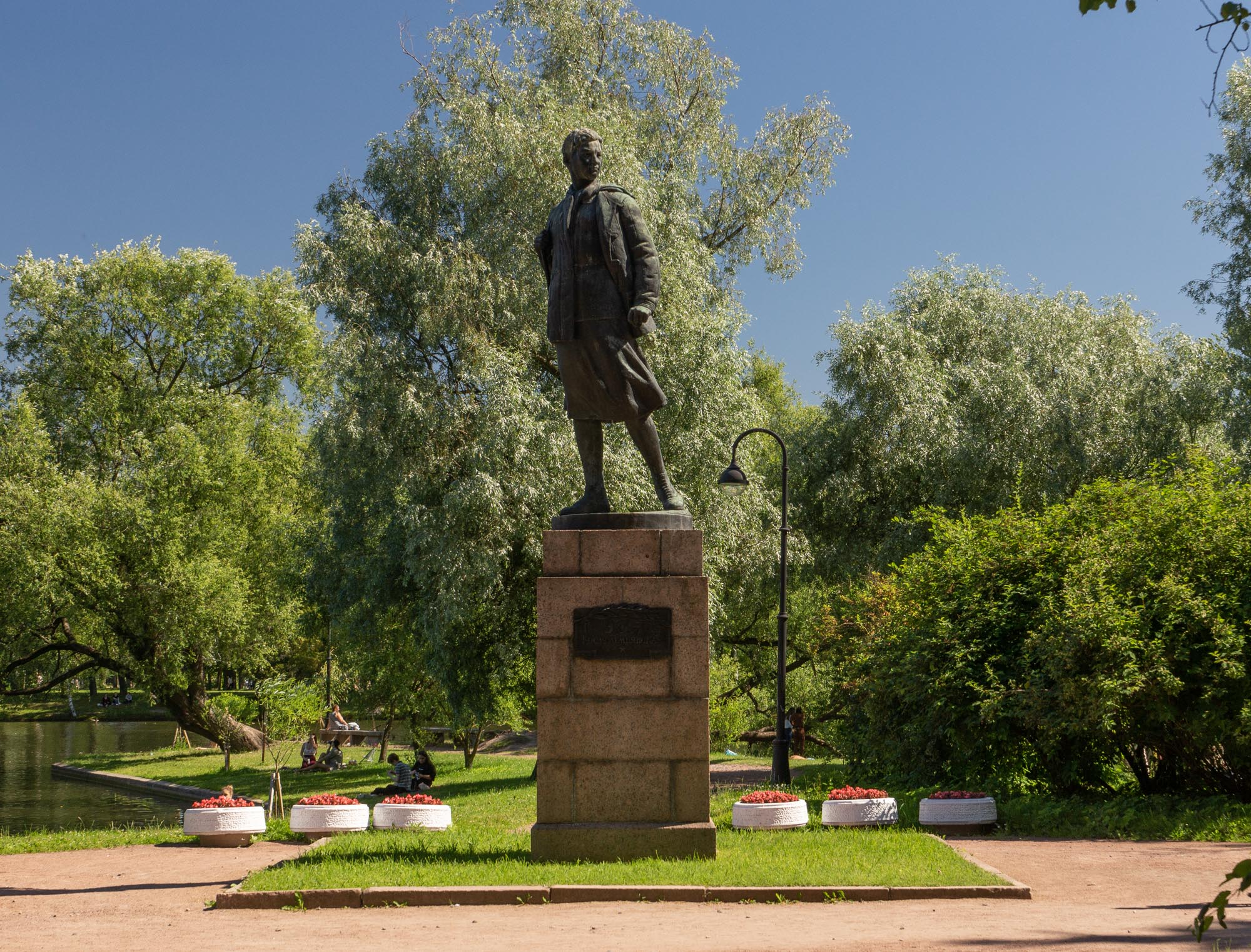 Парк Победы, памятник Зое Космодемьянской Парк Победы, памятник Зое Космодемьянской