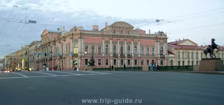 Белые ночи, Аничков мост и дворец Белосельских-Белозерских Белые ночи, Аничков мост и дворец Белосельских-Белозерских