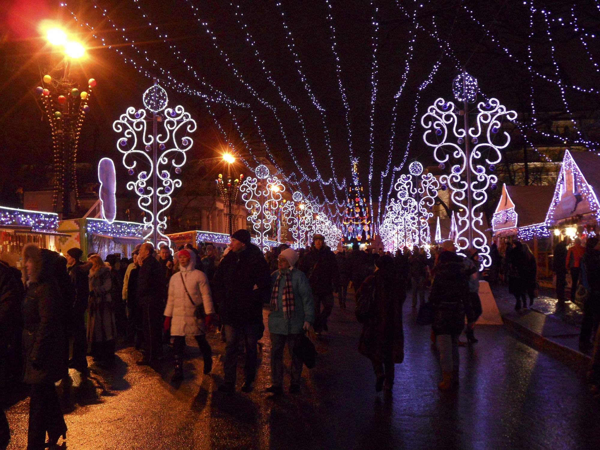 Санкт петербург 2017. Площадь Островского Новогодняя ярмарка. Ярмарка на Невском проспекте 2022.