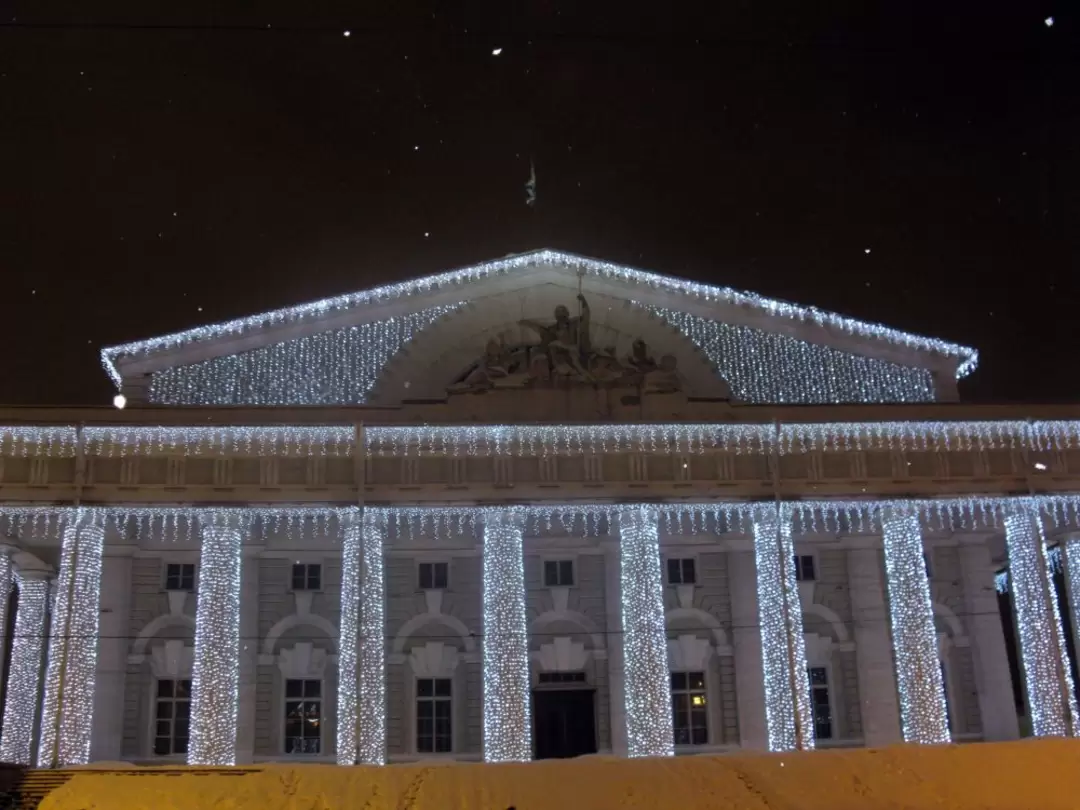 На Стрелке в новогоднюю ночь 2010 На Стрелке в новогоднюю ночь 2010