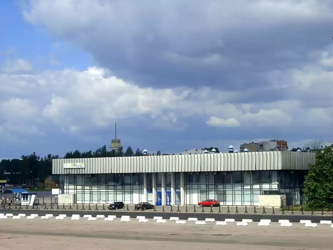 Санкт-Петербург, Васильевский остров, Выставочный комплекс «Ленэкспо» Санкт-Петербург, Васильевский остров, Выставочный комплекс «Ленэкспо»