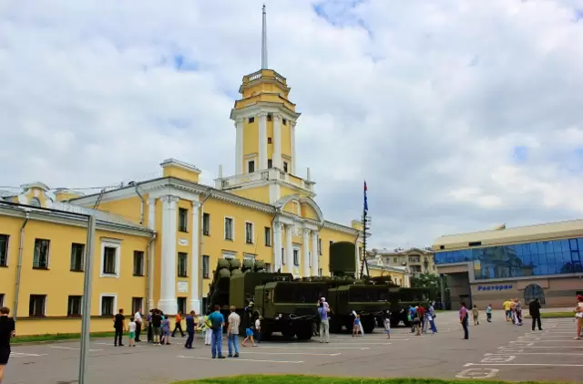 Территория ЛенЭкспо Территория ЛенЭкспо