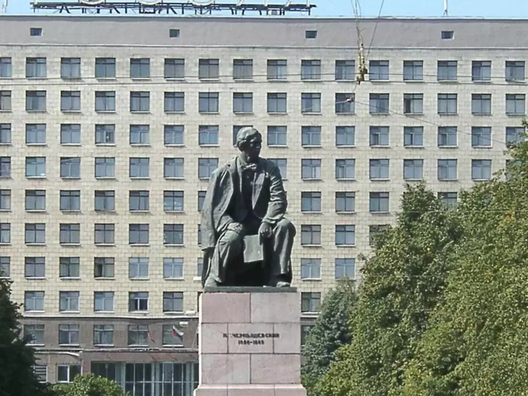Памятник Н.Г. Чернышевскому в Санкт-Петербурге Памятник Н.Г. Чернышевскому в Санкт-Петербурге