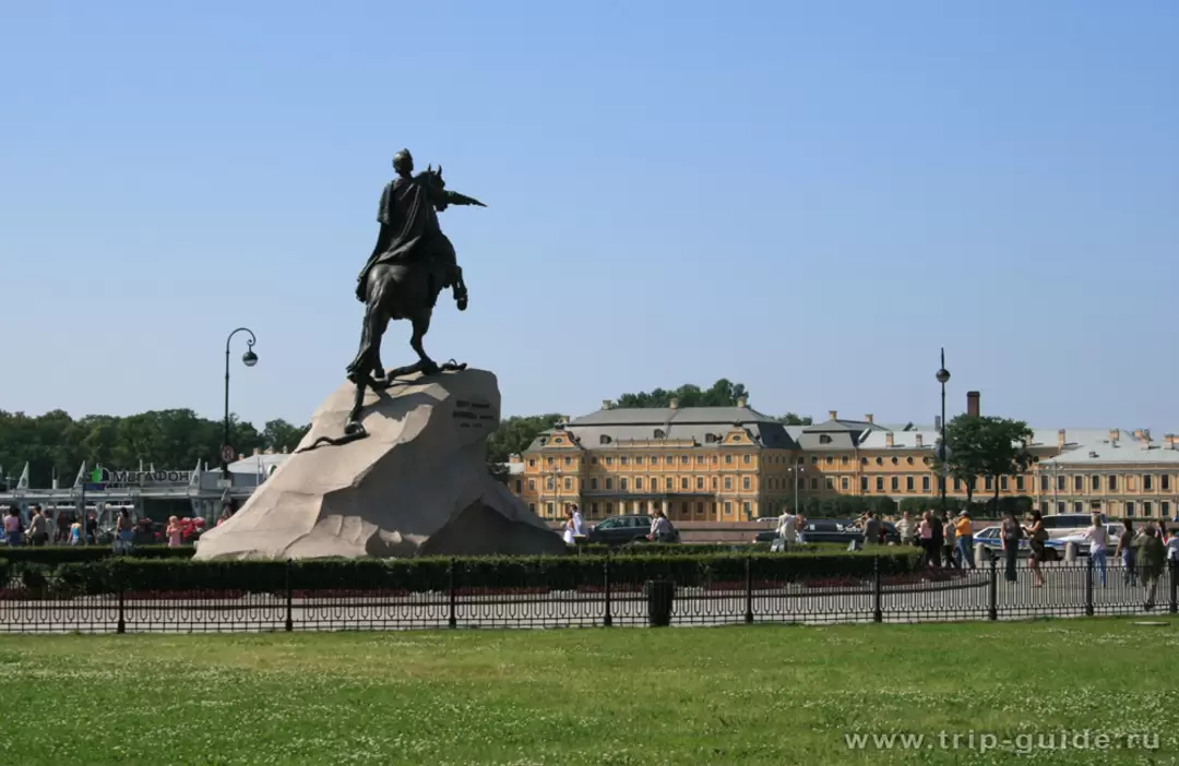 Памятник Петру I «Медный всадник» Памятник Петру I «Медный всадник»