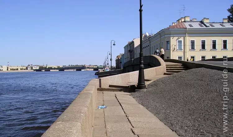 Дворцовая набережная у Прачечного моста Дворцовая набережная у Прачечного моста