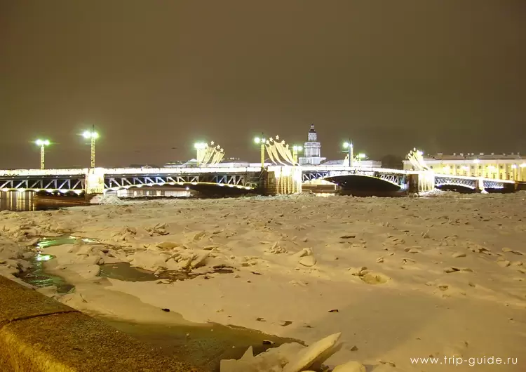 Дворцовый мост Дворцовый мост