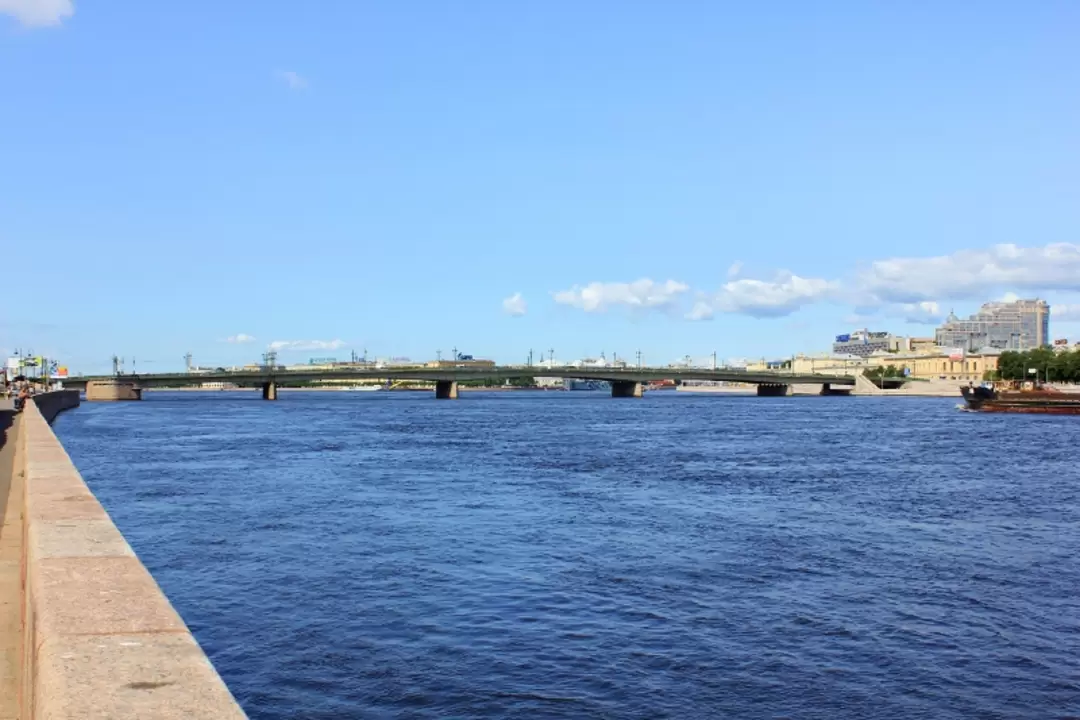 Нева. Вид на Литейный мост Нева. Вид на Литейный мост
