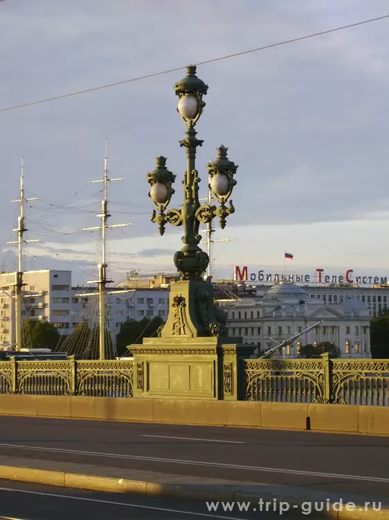 Ограда Троицкого моста Ограда Троицкого моста