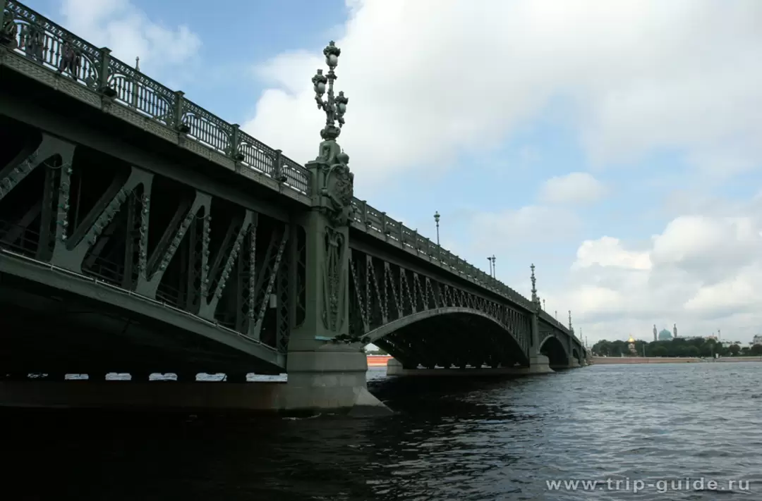 Троицкий (Кировский) мост Троицкий (Кировский) мост