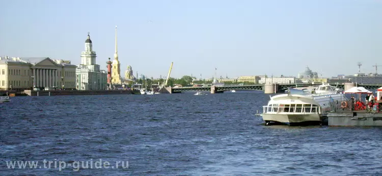 Вид с Английской набережной Невы Вид с Английской набережной Невы