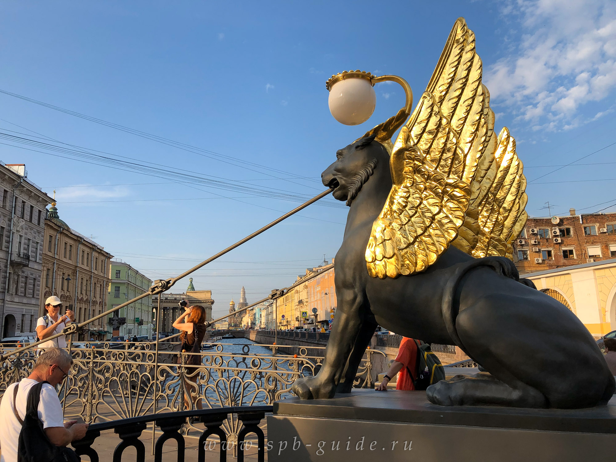 Банковский мост в Санкт-Петербурге Банковский мост в Санкт-Петербурге