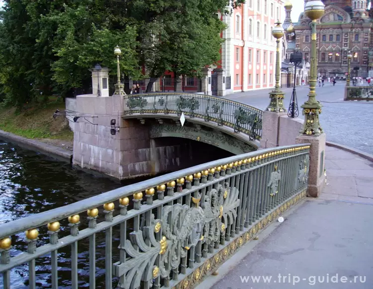 Ограда Театрального моста Ограда Театрального моста