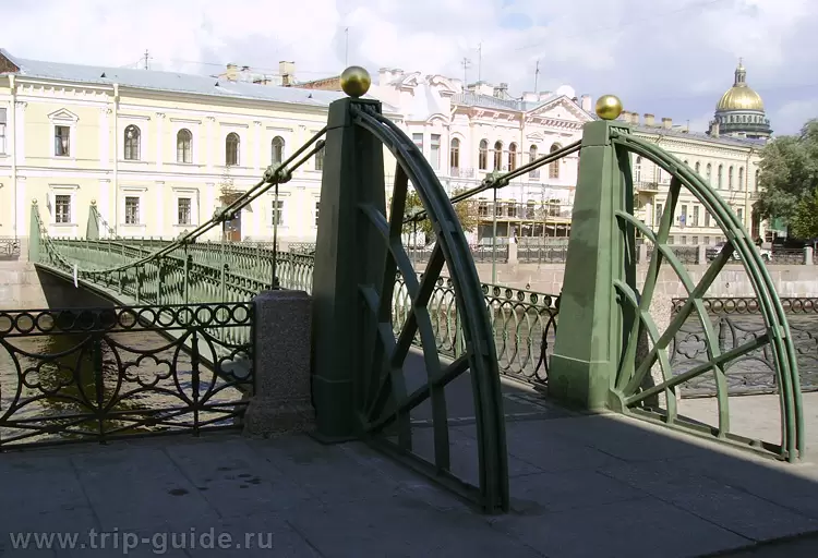 Река Мойка, висячий Почтамтский мост Река Мойка, висячий Почтамтский мост