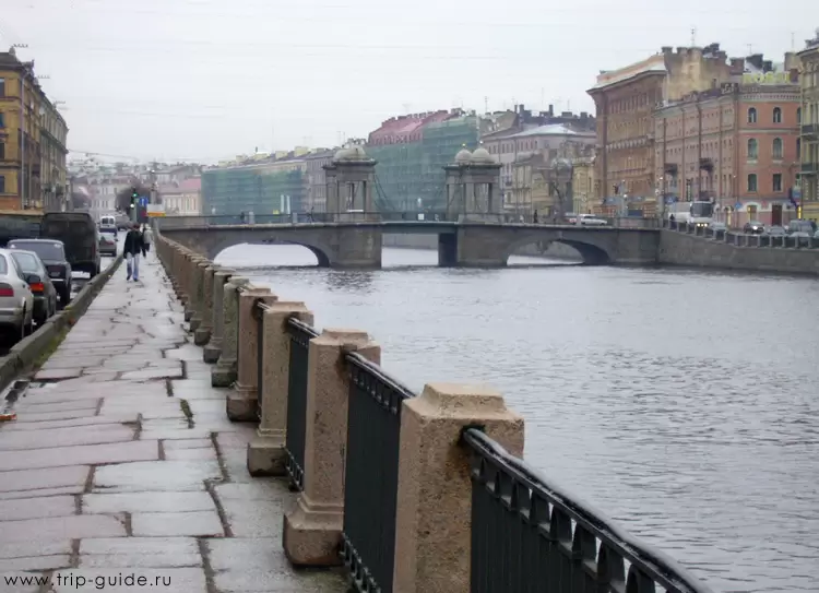 Вид на мост Ломоносова Вид на мост Ломоносова