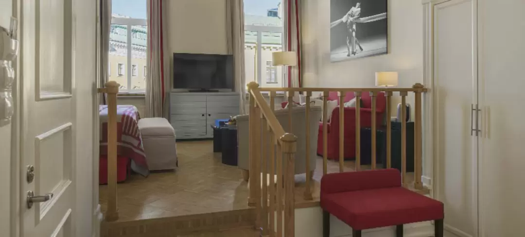 Номер Студия (Studio Room) в гостинице «Англетер» Номер Студия (Studio Room) в гостинице «Англетер»