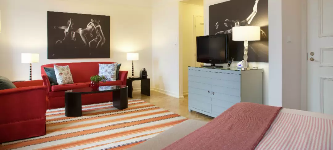 Полулюкс (Junior Suite) в гостинице «Англетер» Полулюкс (Junior Suite) в гостинице «Англетер»