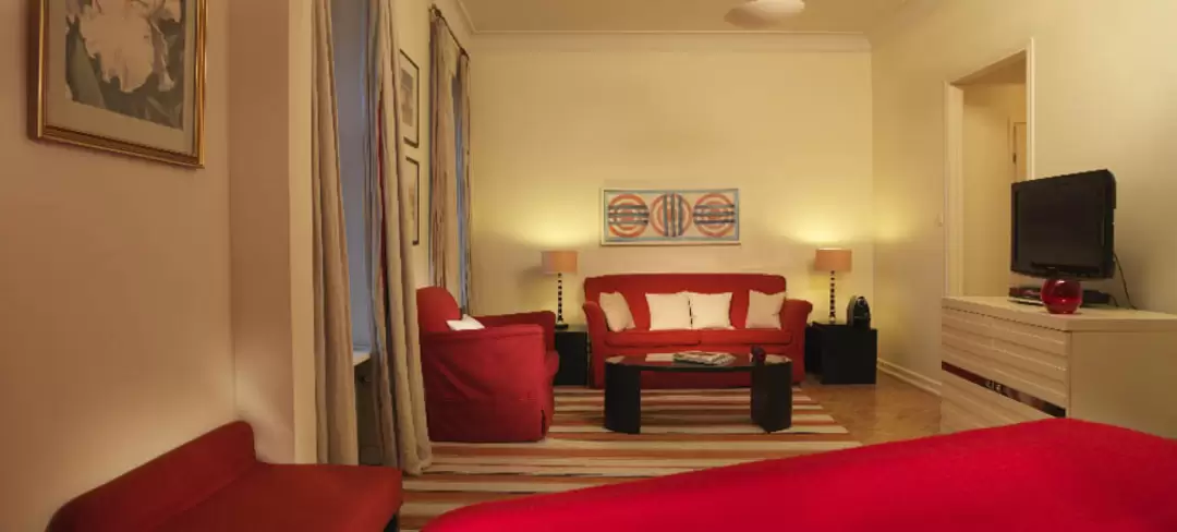 Полулюкс (Junior Suite) в гостинице «Англетер» Полулюкс (Junior Suite) в гостинице «Англетер»