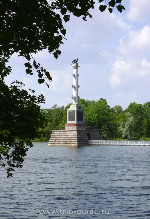 Чесменская колонна Чесменская колонна