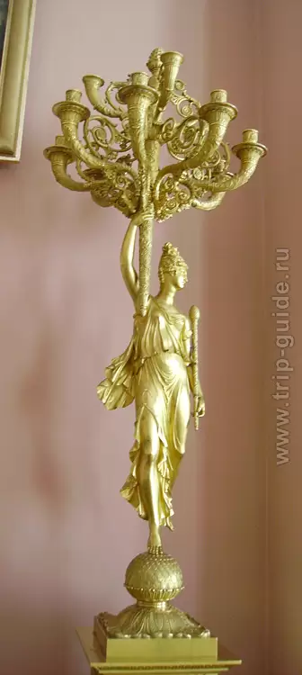 Екатерининский дворец, подсвечник Екатерининский дворец, подсвечник
