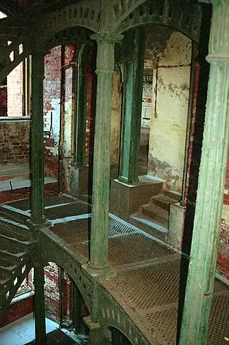 Форт «Александр I», ажурная лестница Форт «Александр I», ажурная лестница