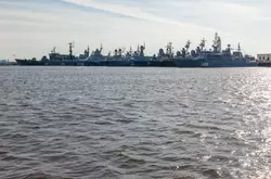 Корабли в Кронштадте в ожидании Дня ВМФ в 2020 году