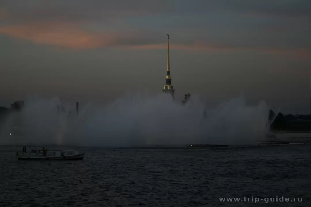 Плавучие фонтаны