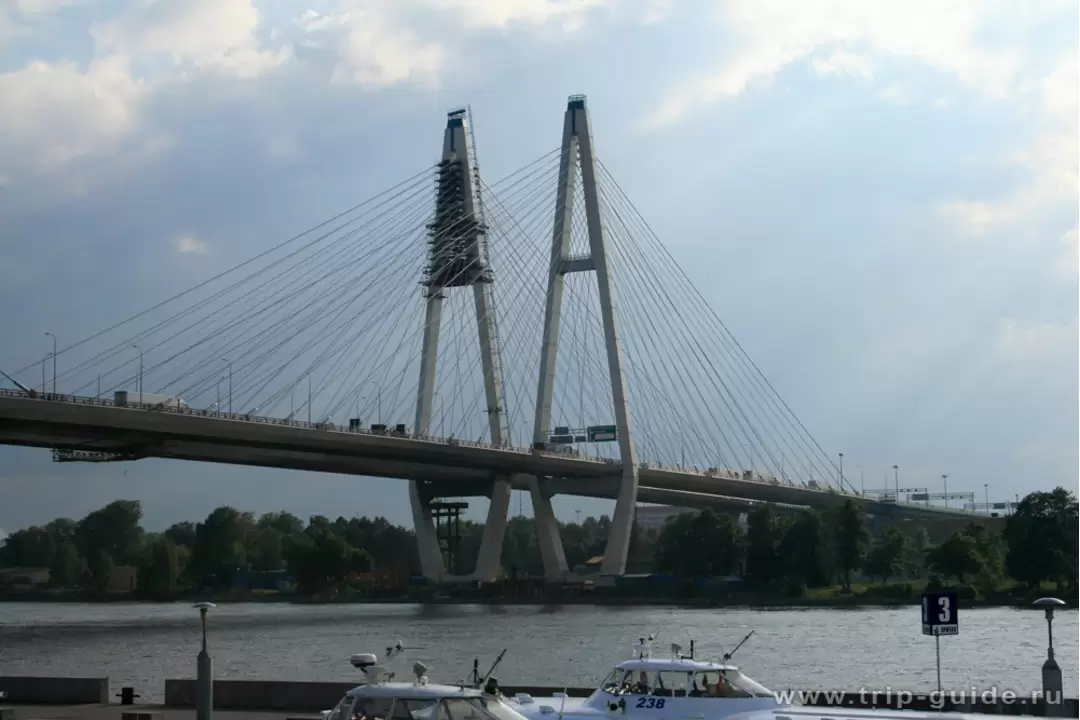 Вантовый мост в Санкт-Петербурге