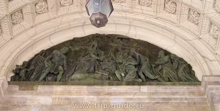 Барельеф Барельеф