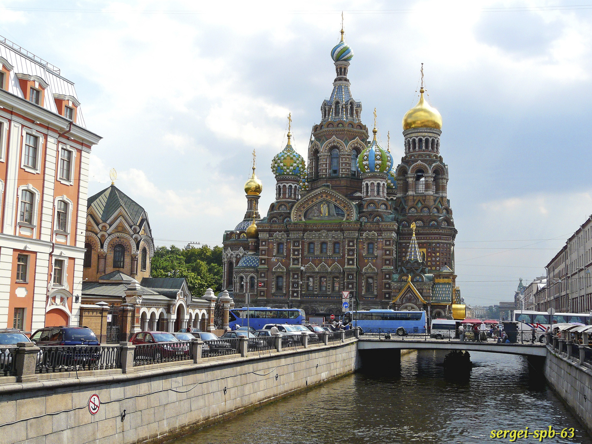 Спас на крови как добраться. Храм Спаса на крови. Спас на крови Санкт-Петербург Архитектор. Храм Спаса на крови стиль архитектуры.