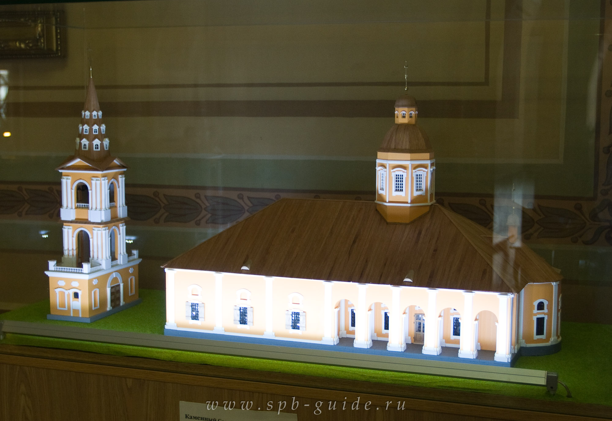Макет каменного Сампсониевского храма, вид на 1740 г. Макет каменного Сампсониевского храма, вид на 1740 г.