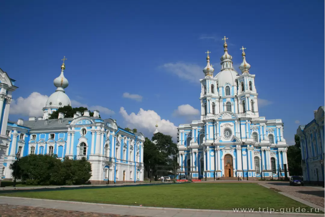 Воскресенский Смольный монастырь