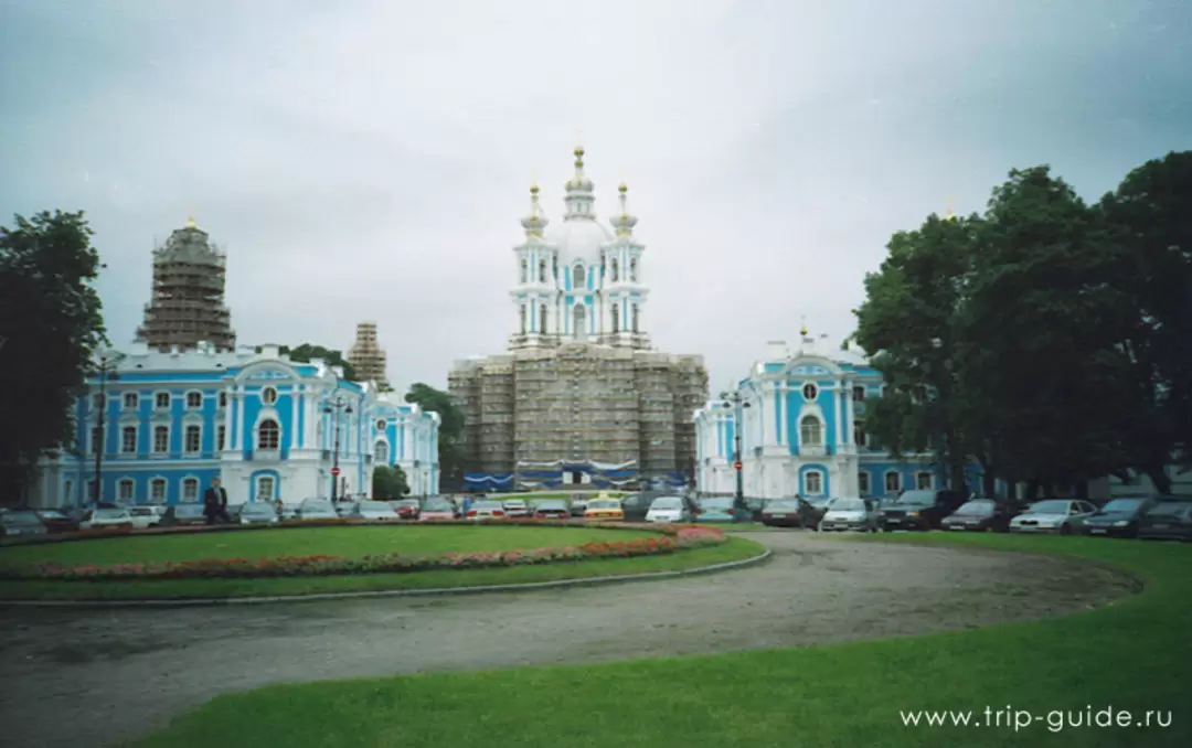 Воскресенский Смольный монастырь