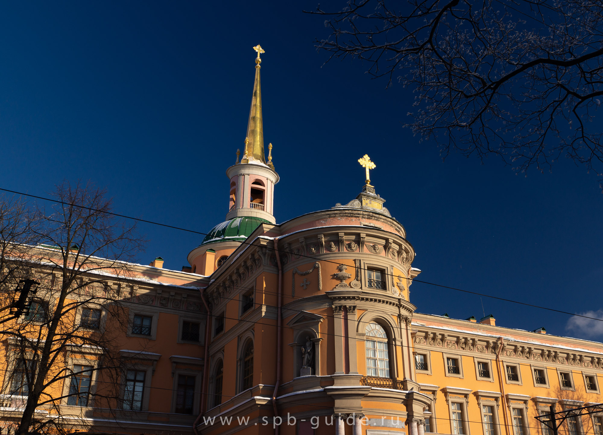 Михайловский замок москва