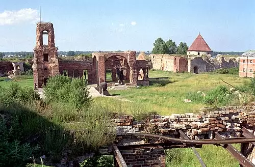 Петрокрепость, Крепостной двор Петрокрепость, Крепостной двор