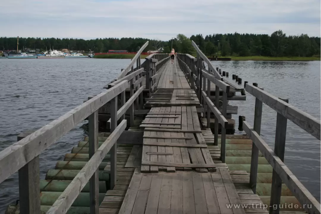 Деревянный мост через реку Вуоксу