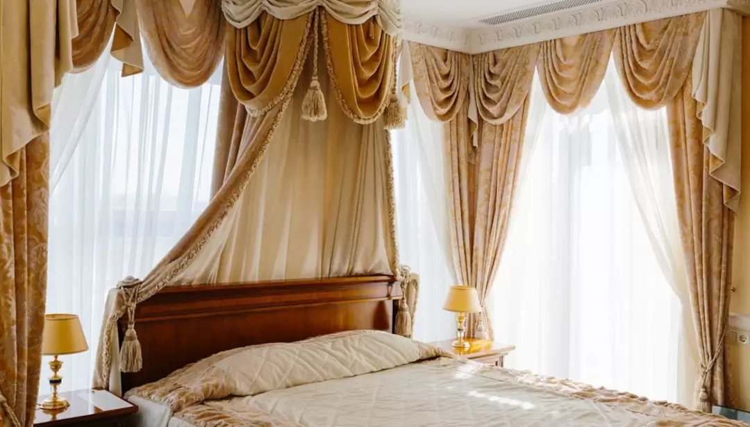 Королевский люкс в Гранд отеле Эмеральд