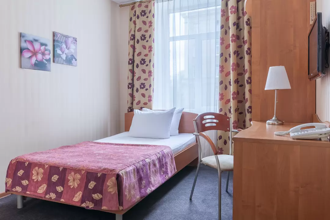 Номер Стандарт одноместный в гостинице «Турист» в Санкт-Петербурге