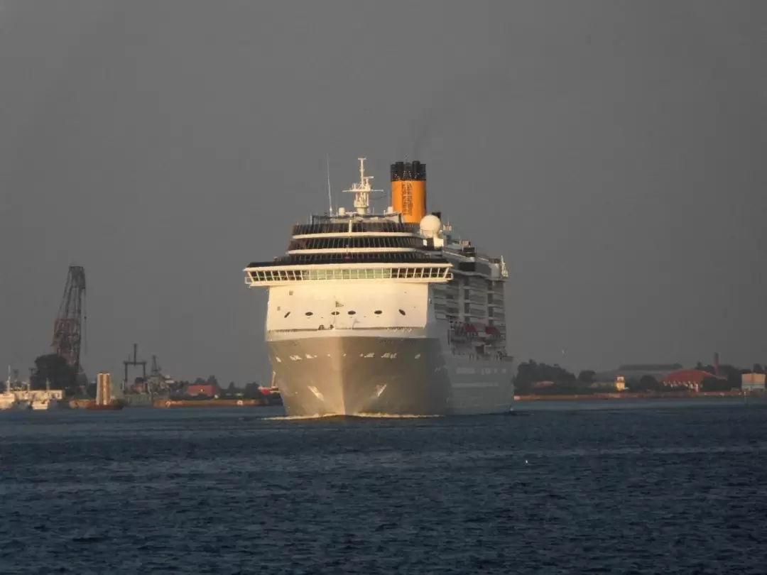 Круизный лайнер «Costa Atlantica» Круизный лайнер «Costa Atlantica»