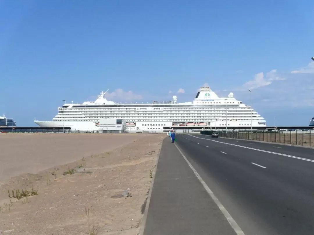 Круизный лайнер «Crystal Serenity» Круизный лайнер «Crystal Serenity»