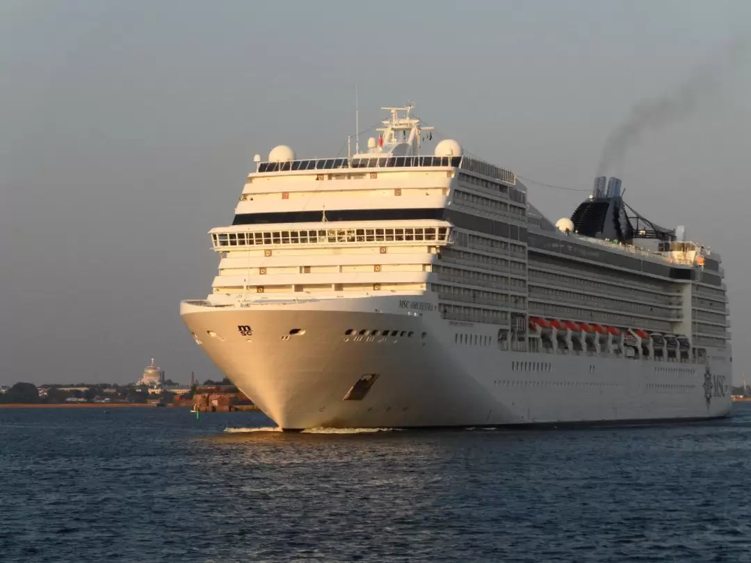 Круизный лайнер «MSC Оркестра» Круизный лайнер «MSC Оркестра»