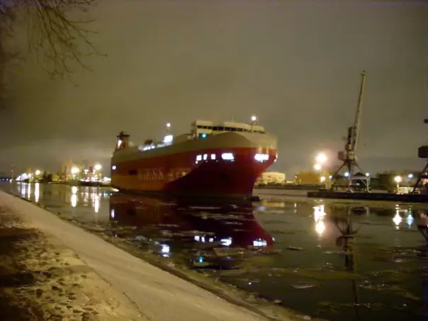 Ночь на Путиловской набережной Морского канала Ночь на Путиловской набережной Морского канала